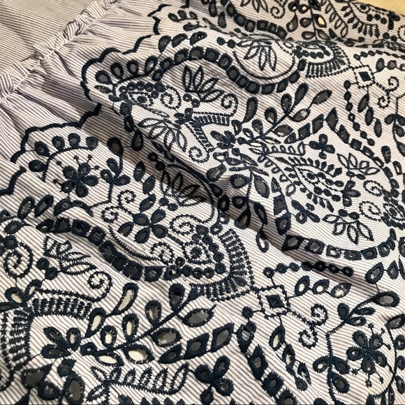 ❌Sold❌ BCBGMaxAzria Zoey Off-The-Shoulder Dress - Picture 6 of 8